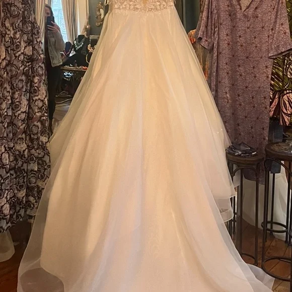 Mikeaella Style 2331 - Picture 2 of 4